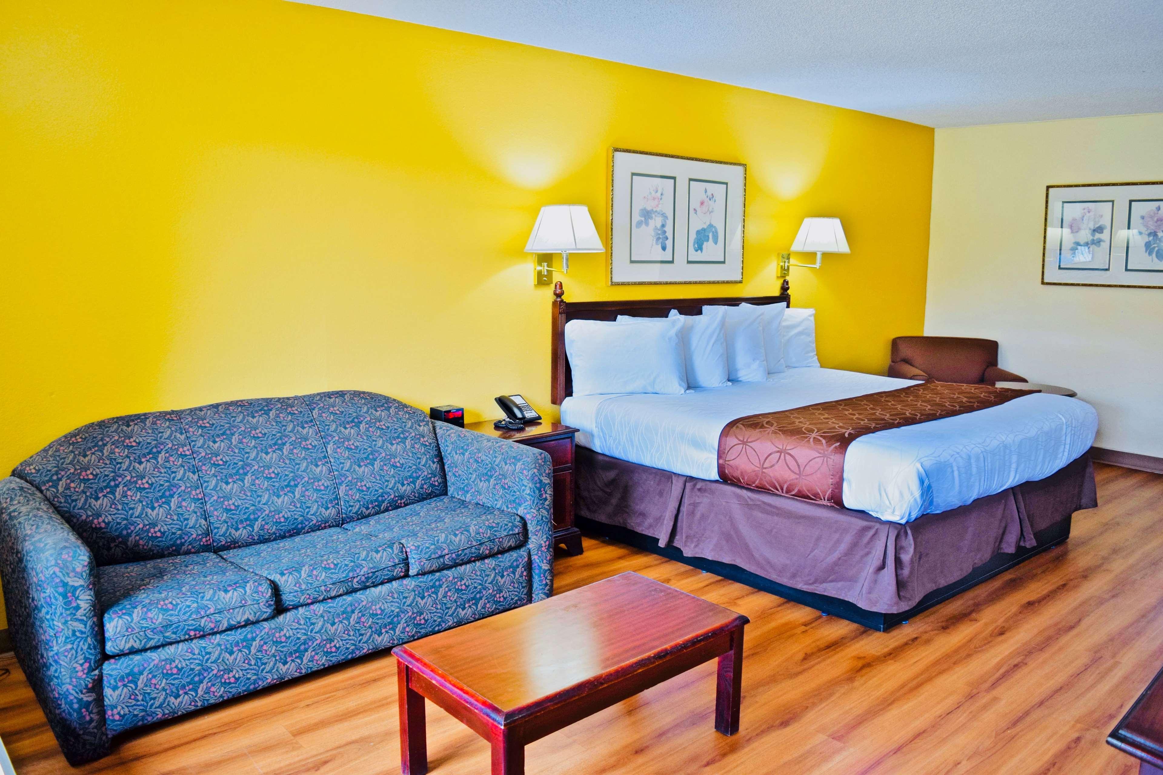 Days Inn By Wyndham Burleson Ft. Worth Екстер'єр фото