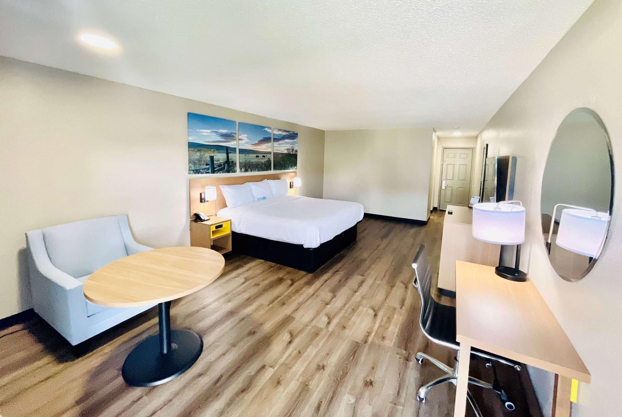 Days Inn By Wyndham Burleson Ft. Worth Екстер'єр фото