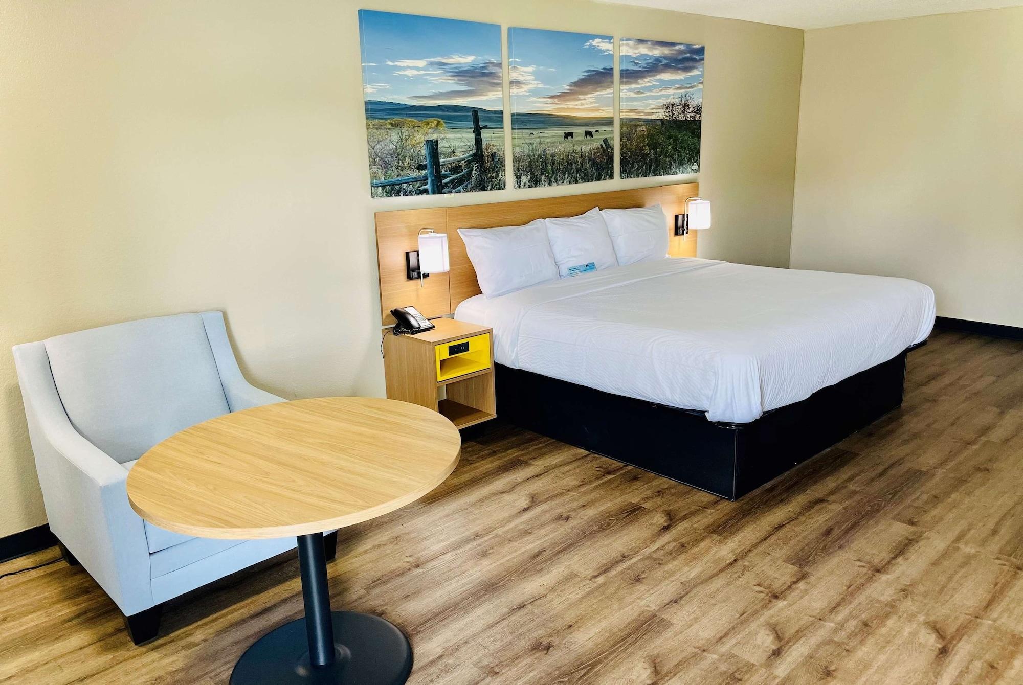 Days Inn By Wyndham Burleson Ft. Worth Екстер'єр фото